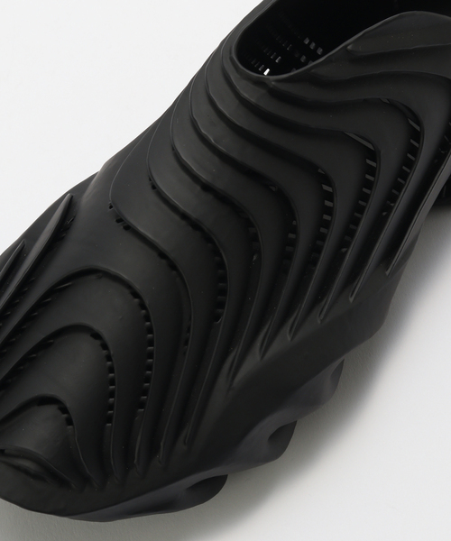 JOURNAL STANDARD（ジャーナルスタンダード）の「ALIVEFORM STRATUM FANG（その他シューズ・メンズ・ブラック系その他・39/40）」の6枚目の写真