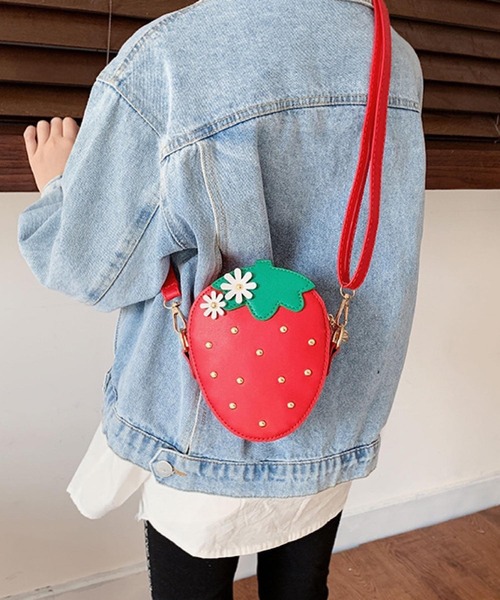 いちごショルダーバッグ lulunoix/いちごショルダーバッグ N15195（ショルダーバッグ