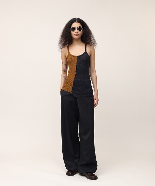 Blocking Twist Tank-top
