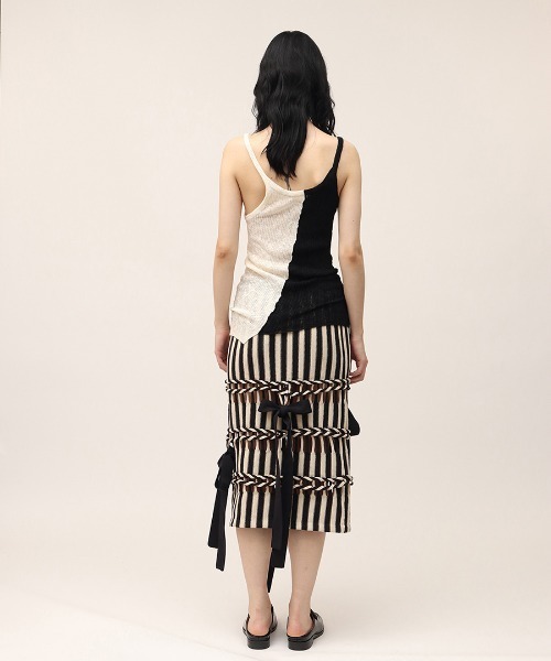 leinwande（ラインヴァンド）の「【leinwande】Blocking Twist Tank-top（キャミソール・レディース・ブラック/ネイビー/カーキブラウン・ONE SIZE）」の10枚目の写真