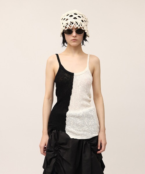 leinwande（ラインヴァンド）の「【leinwande】Blocking Twist Tank-top（キャミソール・レディース・ブラック/ネイビー/カーキブラウン・ONE SIZE）」の4枚目の写真