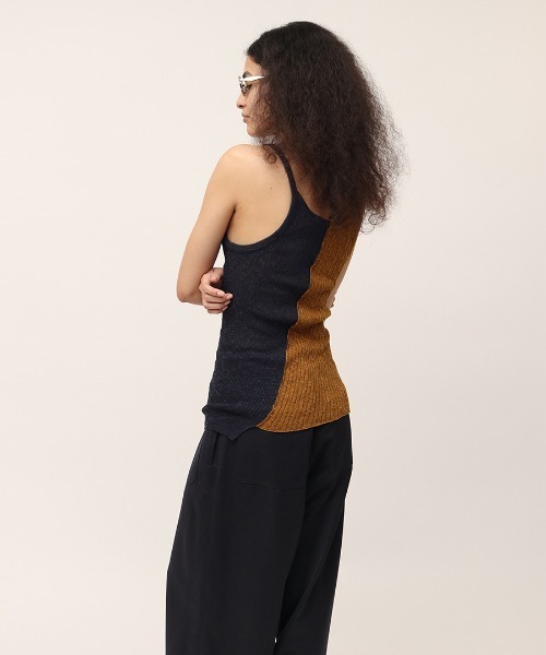 leinwande（ラインヴァンド）の「【leinwande】Blocking Twist Tank-top（キャミソール・レディース・ブラック/ネイビー/カーキブラウン・ONE SIZE）」の15枚目の写真