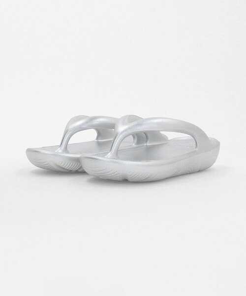 新品未使用　TAW&TOE シルバー　サンダル　23cm セール】＜TAW&TOE＞ Flipflop メタル サンダル（シルバー