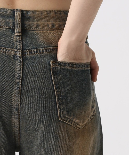 FOREVER 21(フォーエバー トゥエンティーワン)の「【2025SS】スタッズフレアデニムパンツ(デニムパンツ・レディース・ブルー・SMALL/MEDIUM)」の10枚目の写真