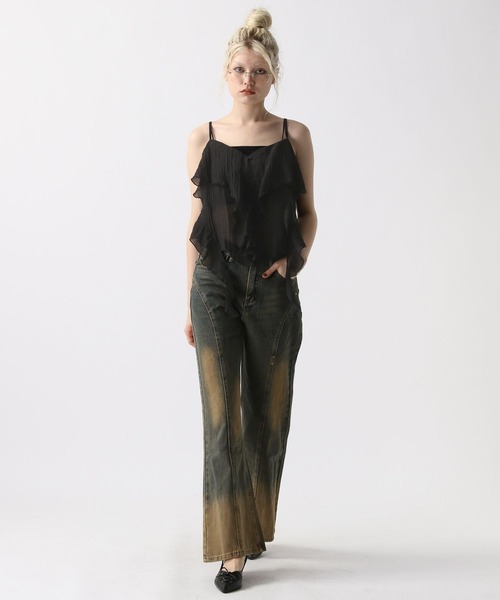 FOREVER 21(フォーエバー トゥエンティーワン)の「【2025SS】スタッズフレアデニムパンツ(デニムパンツ・レディース・ブルー・SMALL/MEDIUM)」の8枚目の写真