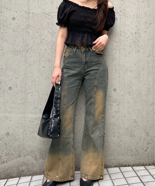 FOREVER 21(フォーエバー トゥエンティーワン)の「【2025SS】スタッズフレアデニムパンツ(デニムパンツ・レディース・ブルー・SMALL/MEDIUM)」の21枚目の写真