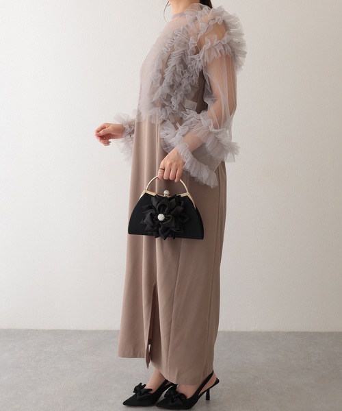 Lace Ladies(レースレディース)の「ビッグ フラワー ビジュー ボール付き パーティー ハンド バッグ(クラッチバッグ・レディース・ベージュ/ブラック/シルバー・FREE)」の6枚目の写真