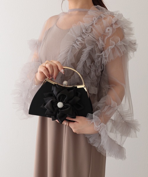 Lace Ladies(レースレディース)の「ビッグ フラワー ビジュー ボール付き パーティー ハンド バッグ(クラッチバッグ・レディース・ベージュ/ブラック/シルバー・FREE)」の8枚目の写真