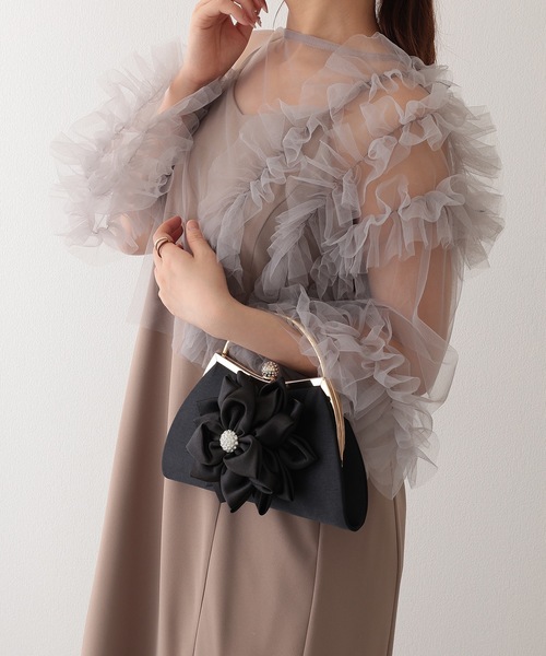 Lace Ladies(レースレディース)の「ビッグ フラワー ビジュー ボール付き パーティー ハンド バッグ(クラッチバッグ・レディース・ベージュ/ブラック/シルバー・FREE)」の9枚目の写真