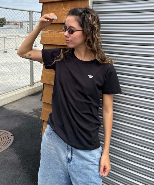 ROXY(ロキシー)の「HISTORICAL LOGO LINE /ロキシーバックプリントロゴ半袖Tシャツ(Tシャツ/カットソー・レディース・ホワイト/ホワイト系その他/ブラック/ブラック系その他・MEDIUM/LARGE/SMALL)」の8枚目の写真