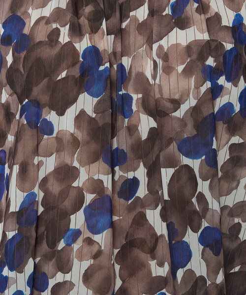 K.T KIYOKO TAKASE（キヨコタカセ）の「強撚カッセンアートプリント フロントタックブラウス（シャツ/ブラウス・レディース・ブラウン・9号/11号/7号）」の2枚目の写真