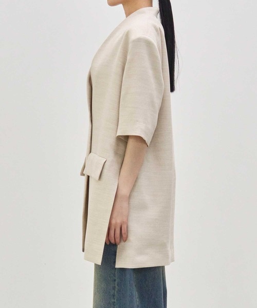 THE TOKYO(ザトウキョウ)の「《ZOZOTOWN限定》【Louren/ローレン】別注 side slit half sleeve jacket/サイドスリットハーフスリーブジャケット/半袖ジャケット(ノーカラージャケット・レディース・ブラック/ライトベージュ・FREE)」の10枚目の写真