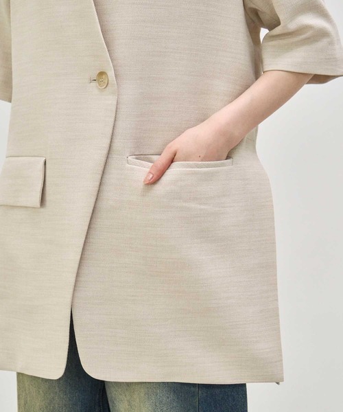 THE TOKYO(ザトウキョウ)の「《ZOZOTOWN限定》【Louren/ローレン】別注 side slit half sleeve jacket/サイドスリットハーフスリーブジャケット/半袖ジャケット(ノーカラージャケット・レディース・ブラック/ライトベージュ・FREE)」の7枚目の写真