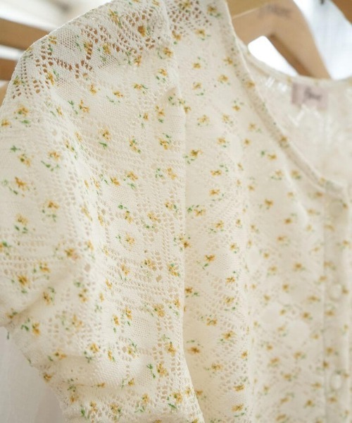 flower（フラワー）の「プチブルームカーディガン（カーディガン/ボレロ・レディース・ネイビー/イエロー・FREE）」の3枚目の写真