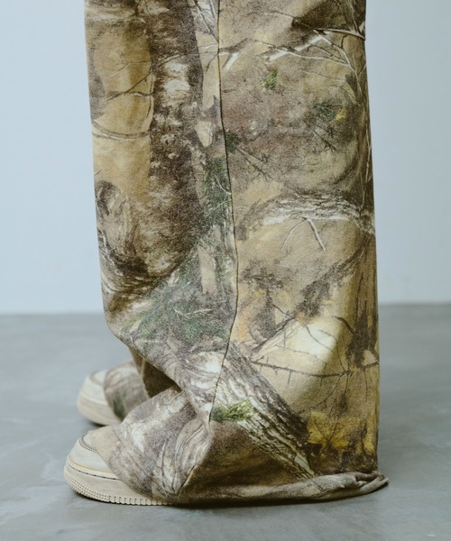 Camphor wood（カンファーウッド）の「wide baggy real tree