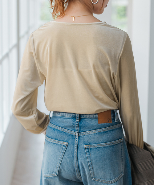 Spick & Span（スピックアンドスパン）の「シアーベロアプルオーバー（Tシャツ/カットソー・レディース・ブラック/ライトグレー/ベージュ・FREE）」の11枚目の写真