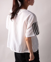 NANAHACHI（ナナハチ）の「シャカシャカVネックプルオーバー（Tシャツ/カットソー・レディース）」
