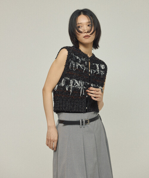 Firsthand（ファーストハンド）の「Firsthand/ファーストハンド 異素材フリンジニットベスト / ボーダーニット ジレ（ベスト・レディース・レッド/ベージュ/ブラック・FREE）」の6枚目の写真