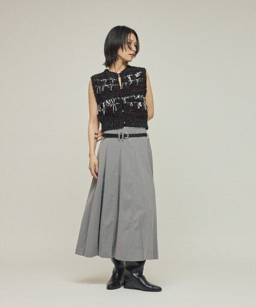 Firsthand(ファーストハンド)の「Firsthand/ファーストハンド 異素材フリンジニットベスト / ボーダーニットベスト 25AW(ベスト・レディース・ブラック/ベージュ/レッド・FREE)」の11枚目の写真