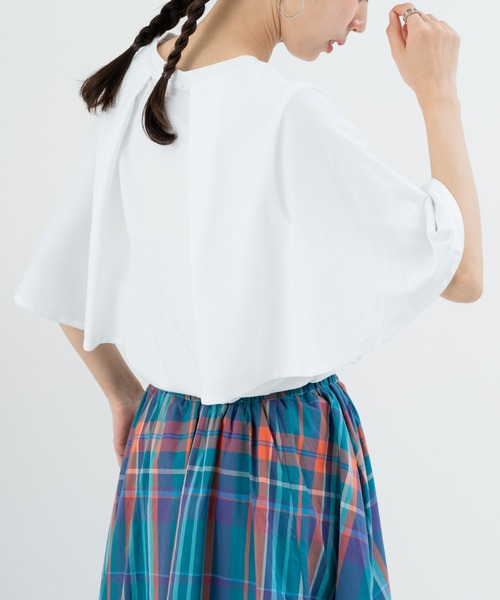 refinedworks（リファインドワークス）の「【refinedworks】二の腕カバー！フレア袖プルオーバー（Tシャツ/カットソー・レディース・ホワイト/チャコールグレー・FREE）」の4枚目の写真