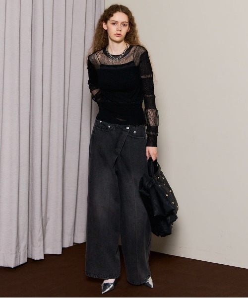 MAISON SPECIAL(メゾンスペシャル)の「2way Asymmetry Tuck Denim/2WAYアシメタックデニム(デニムパンツ・レディース・ブルー/ピンク/ブラック・34/36/38)」の4枚目の写真
