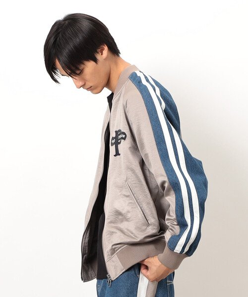 Purple&Yellow（パープルアンドイエロー）の「サテン×デニム切替 刺繍ブルゾン（デニムジャケット・メンズ・ブラック/グレイッシュベージュ・SMALL/MEDIUM/LARGE）」の3枚目の写真