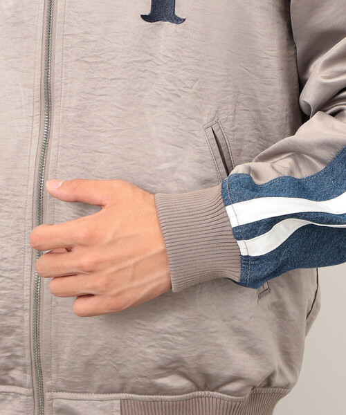 Purple&Yellow（パープルアンドイエロー）の「サテン×デニム切替 刺繍ブルゾン（デニムジャケット・メンズ・ブラック/グレイッシュベージュ・SMALL/MEDIUM/LARGE）」の19枚目の写真