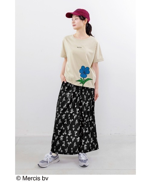 Live in comfort(リブインコンフォート)の「リブ イン コンフォート ディック・ブルーナさんのお花ロゴトップス(Tシャツ/カットソー・レディース・ホワイト/チャコール/ベージュ・S/M/L/LL/3L)」の7枚目の写真