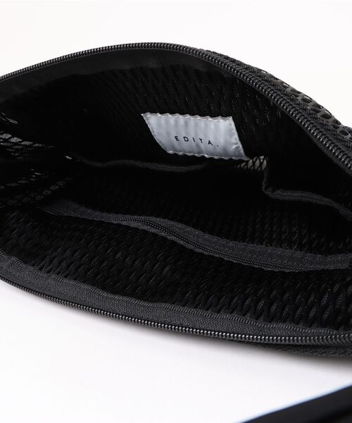 EDITA.（エディータ）の「洗濯機で洗える Washable body bag　MM size　軽量 / 男女兼用 / ボディバッグ（ボディバッグ/ウエストポーチ・レディース・ブラック系/ブラック・FREE）」の22枚目の写真