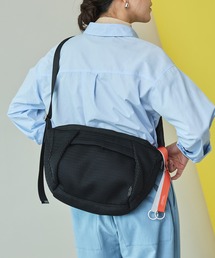 EDITA. | 洗濯機で洗える Washable body bag　MM size　軽量 / 男女兼用 / ボディバッグ(ボディバッグ/ウエストポーチ)