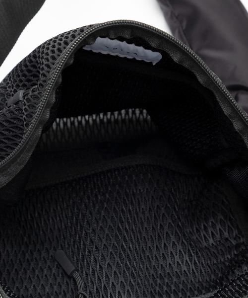 EDITA.（エディータ）の「洗濯機で洗える Washable body bag　MM size　軽量 / 男女兼用 / ボディバッグ（ボディバッグ/ウエストポーチ・レディース・ブラック系/ブラック・FREE）」の18枚目の写真