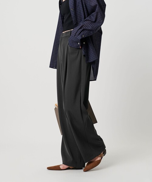 BEAUTY&YOUTH UNITED ARROWS（ビューティーアンドユースユナイテッドアローズ）の「ポリエステルブレンド ツイルバックゴムパンツ（その他パンツ・レディース・モカ/ベージュ/ダークグレー/ブラック/ナチュラル/グレー系/オフホワイト・M/XS/S）」の16枚目の写真