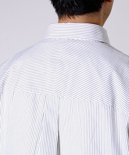 GLOSTER（グロスター）の「【裾ステッチで差がつく】ストライプオーバーシャツ（シャツ/ブラウス・メンズ・ブルー系その他/ホワイト系その他/ホワイト×ブラック・S/M/L）」の17枚目の写真