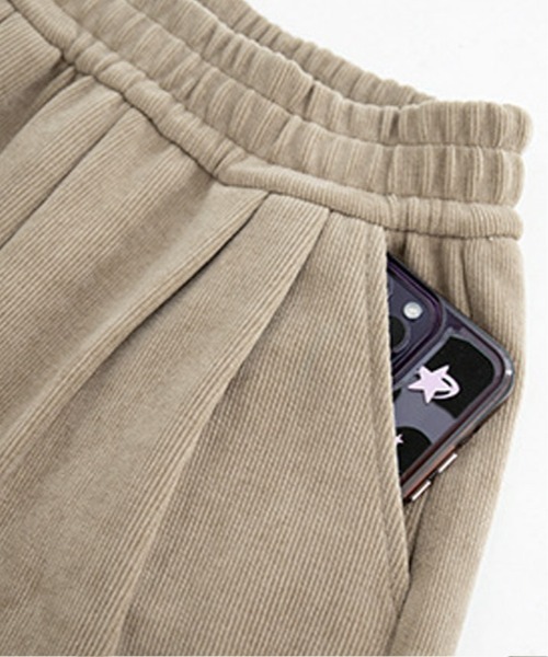 kirakiraShop（キラキラショップ）の「裏起毛 コーデュロイ フロント スリット パンツ（その他パンツ・レディース・チャコール/ブラウン/ブラック/ベージュ・XL/M/S/L）」の6枚目の写真
