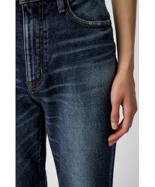 MOUSSY（マウジー）の「MVS D/BLU FLARE（デニムパンツ・レディース・ダークブルー・22inch/23inch/24inch/25inch/26inch/27inch/28inch）」の17枚目の写真