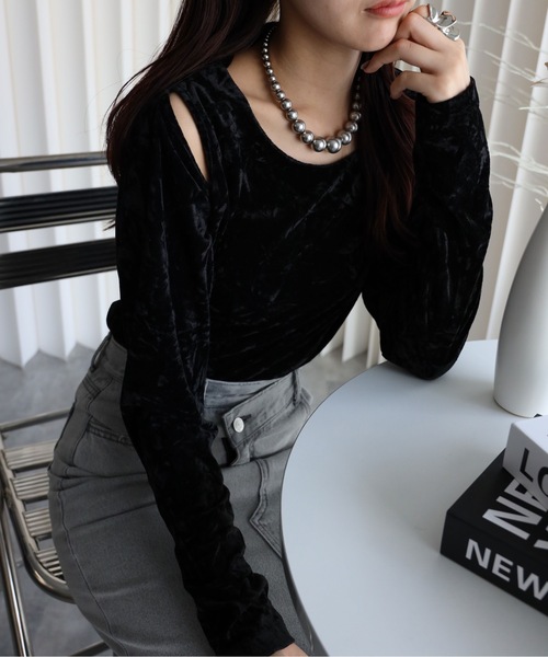 YENNA（イェンナ）の「クラッシュベロア肩あきTシャツ（Tシャツ/カットソー・レディース・ブラウン/ブラック系その他/ブラック/ブラウン系その他・FREE）」の17枚目の写真