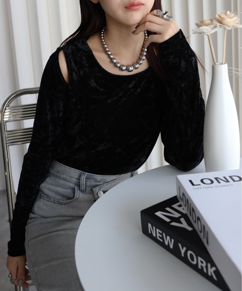 YENNA（イェンナ）の「クラッシュベロア肩あきTシャツ（Tシャツ/カットソー・レディース・ブラウン/ブラック系その他/ブラック/ブラウン系その他・FREE）」の18枚目の写真