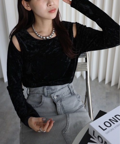 YENNA（イェンナ）の「クラッシュベロア肩あきTシャツ（Tシャツ/カットソー・レディース・ブラウン/ブラック系その他/ブラック/ブラウン系その他・FREE）」の19枚目の写真