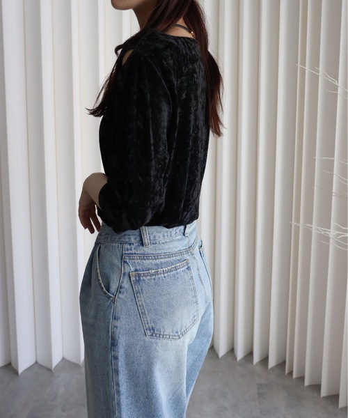 YENNA（イェンナ）の「クラッシュベロア肩あきTシャツ（Tシャツ/カットソー・レディース・ブラウン/ブラック系その他/ブラック/ブラウン系その他・FREE）」の12枚目の写真