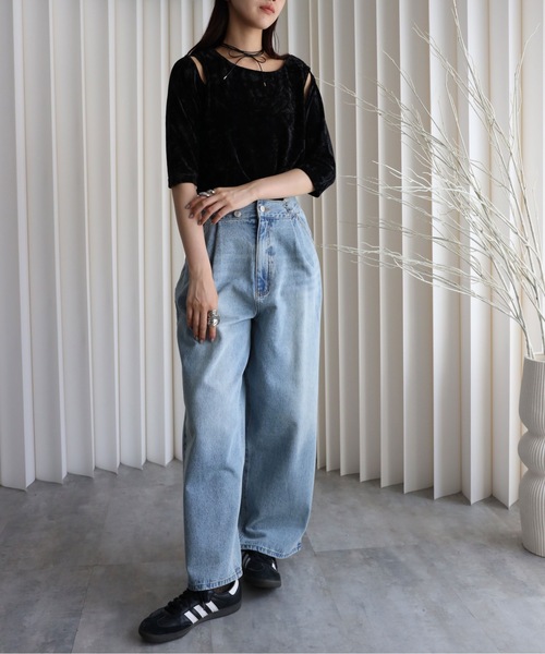 YENNA（イェンナ）の「クラッシュベロア肩あきTシャツ（Tシャツ/カットソー・レディース・ブラウン/ブラック系その他/ブラック/ブラウン系その他・FREE）」の15枚目の写真