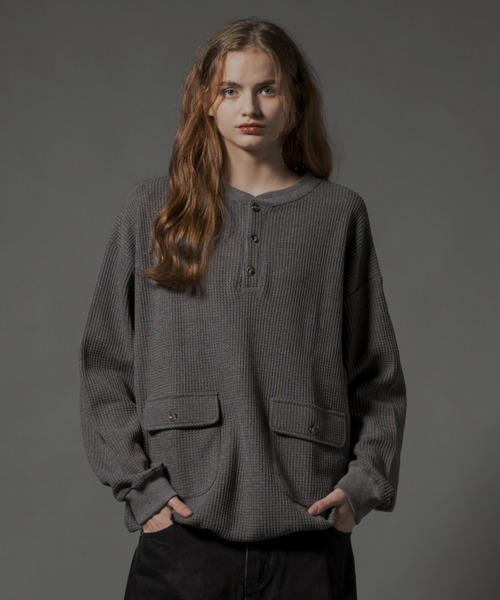 CIVVY.(シヴィ―)の「Henry Waffle Top - ヘンリーワッフルトップス -(Tシャツ/カットソー・メンズ・グリーン/チャコールグレー・LARGE/MEDIUM)」の2枚目の写真