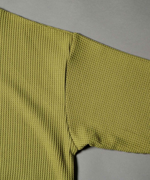 CIVVY.(シヴィ―)の「Henry Waffle Top - ヘンリーワッフルトップス -(Tシャツ/カットソー・メンズ・グリーン/チャコールグレー・LARGE/MEDIUM)」の7枚目の写真