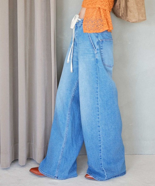 BAYFLOW（ベイフロー）の「【低身長サイズあり】ドロストイージーデニムパンツ / ストレッチデニム（デニムパンツ・レディース・サックスブルー/インディゴブルー・MEDIUM/SMALL/X-SMALL）」の8枚目の写真