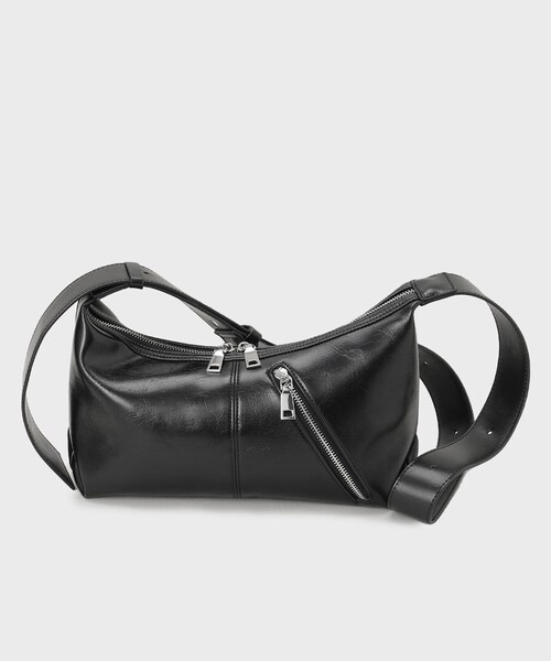 tk.TAKEO KIKUCHI(ティーケータケオキクチ)の「ラウンデッドバッグ(ショルダーバッグ・メンズ・ブラウン系その他2/ブラック・00)」の6枚目の写真