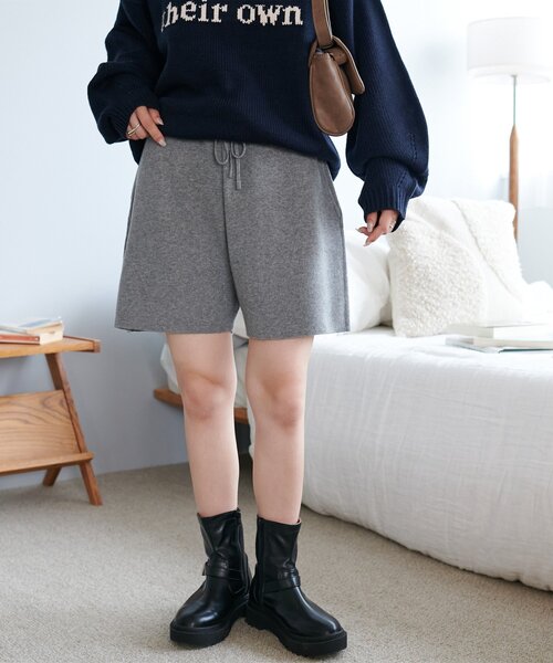 DISCOAT(ディスコート)の「ニットショートパンツ(その他パンツ・レディース・ブラック/グレー・FREE)」の1枚目の写真