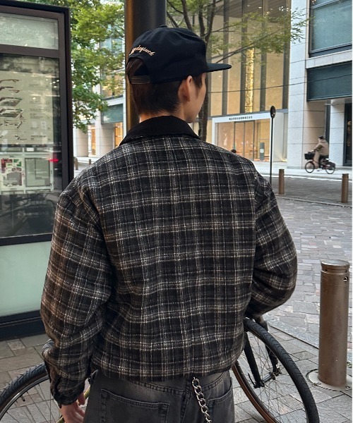 kutir（クティール）の「VINTAGELIKE DRAWSTRING SHORT BLOUSON／ヴィンテージライクドローコードショートブルゾン（ブルゾン・メンズ・キャメル/ボルドー/グレー/ネイビー/ブラウン/ブラック/ブラック系1/ブラック系/カーキ・SMALL/MEDIUM/LARGE/X-LARGE）」の21枚目の写真