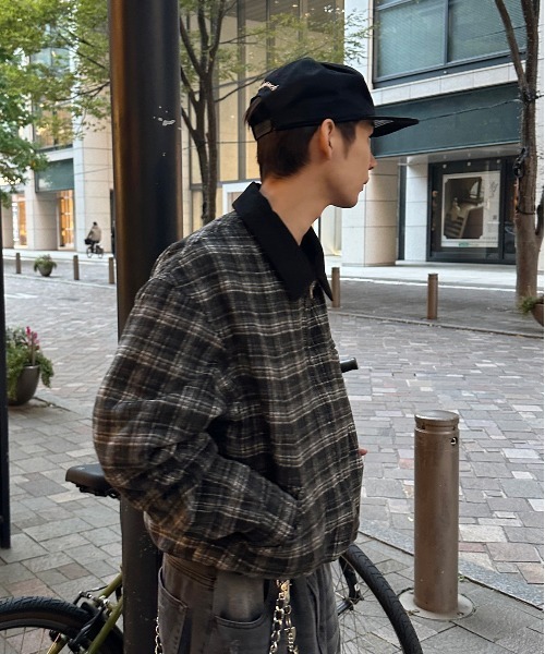 kutir（クティール）の「VINTAGELIKE DRAWSTRING SHORT BLOUSON／ヴィンテージライクドローコードショートブルゾン（ブルゾン・メンズ・キャメル/ボルドー/グレー/ネイビー/ブラウン/ブラック/ブラック系1/ブラック系/カーキ・SMALL/MEDIUM/LARGE/X-LARGE）」の22枚目の写真