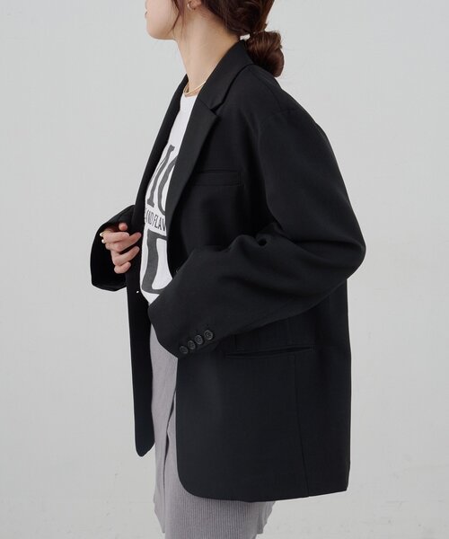 美品⭐︎シーナリーsheneryオーバーテーラードコートブラック SHENERY（シーナリー）の「オーバーテーラードコート（その他アウター