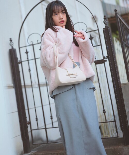 Feroux(フェルゥ)の「フェイクファー ジャケット(ムートンコート・レディース・ピンク系/ダークブラウン系/アイボリー系・F)」の9枚目の写真