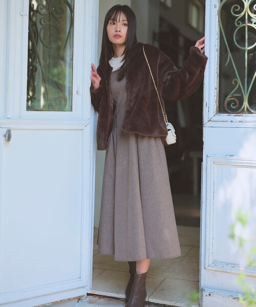 Feroux(フェルゥ)の「フェイクファー ジャケット(ムートンコート・レディース・ピンク系/ダークブラウン系/アイボリー系・F)」の10枚目の写真